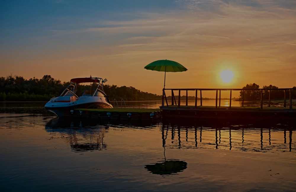 Pontoon